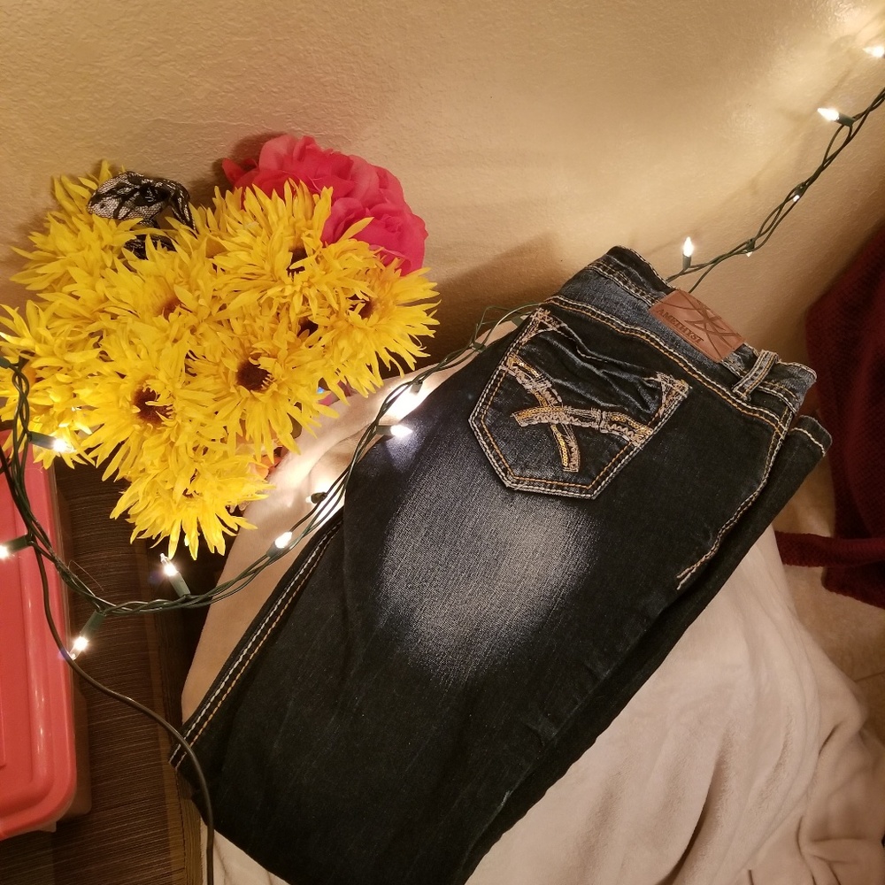 BRAND NEW Flare Jean's